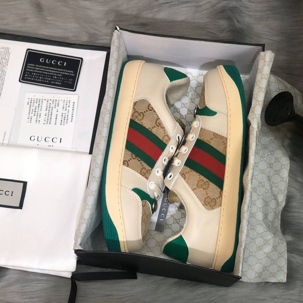 Nguyễn Tình Sneaker