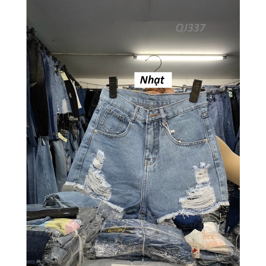 Quần đùi jeans cá tính kiểu rách hai bên QJ337