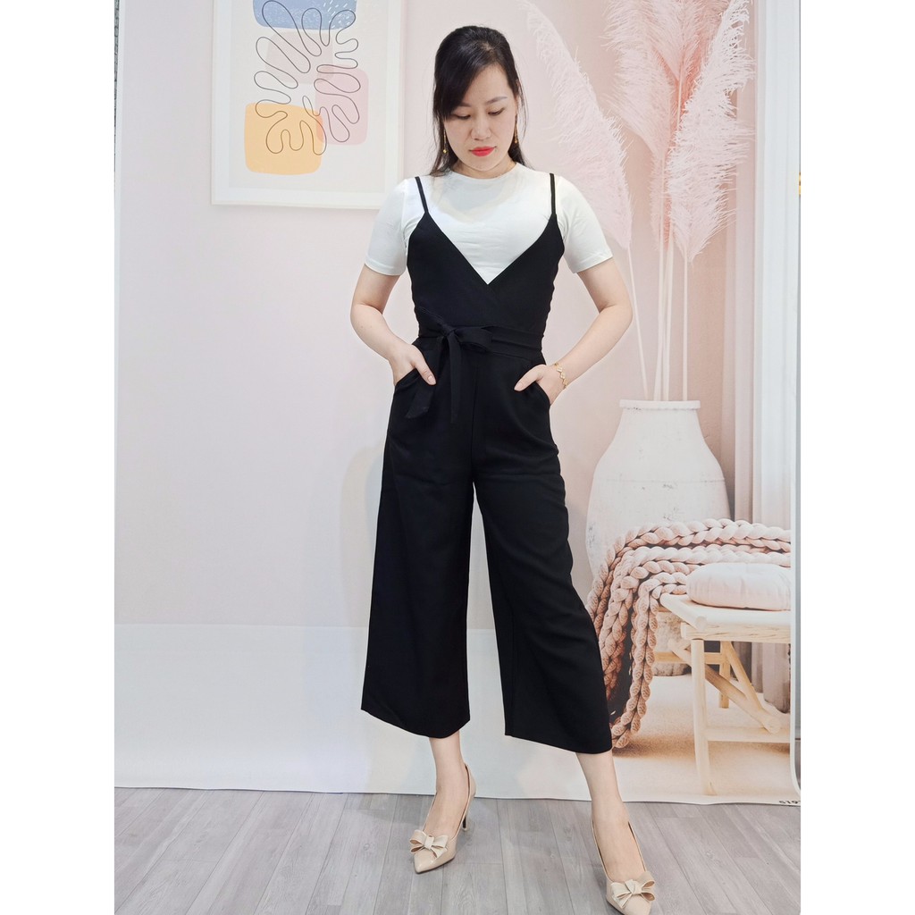 Jumpsuit dây thiết kế quần lửng ống rộng có áo thun lót rời ngực đắp chéo dây buộc eo