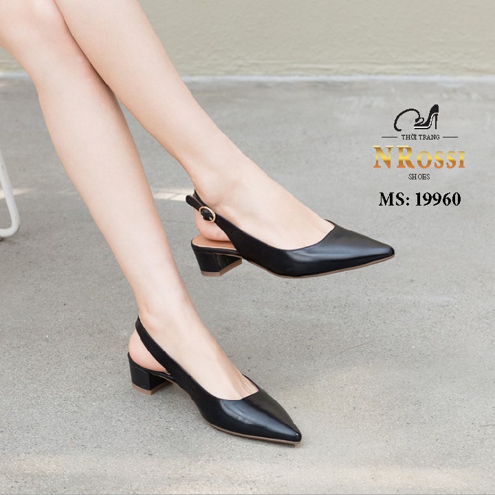 Giày cao gót  thời trang mũi nhọn  hở gót cao 3cm  màu trắng size lớn 40 41 42 43 44