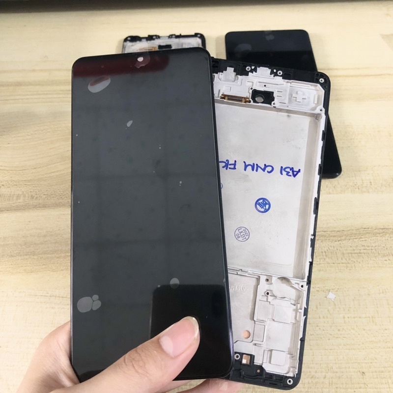 Màn Hình Liền Khung Samsung A31 Oled , Qled ( Kích Thước Chuẩn ) Hàng Cao Cấp