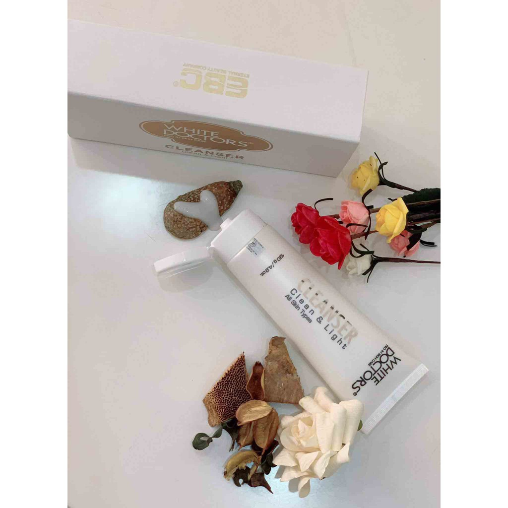 Sữa rửa mặt ngăn ngừa mụn, giảm nám, làm sáng da White Doctors Cleanser 120ml