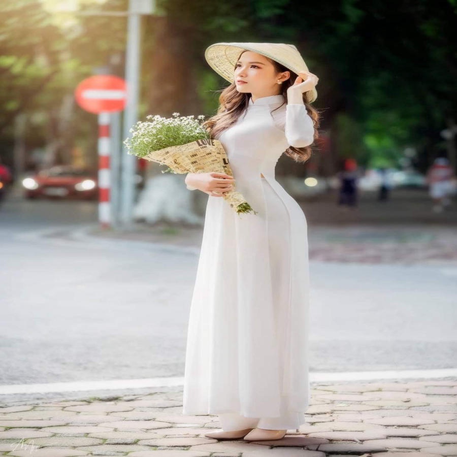 Áo dài Trắng học sinh lụa Thái tuấn , Áo 2 tà và 4 tà truyền thống  dày dặn không lộ chất liệu Lụa co giãn