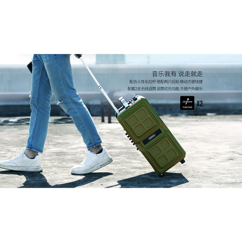 Loa Bluetooth ngoài trời công suất lớn Remax RB-X5 kèm 2 míc karaoke