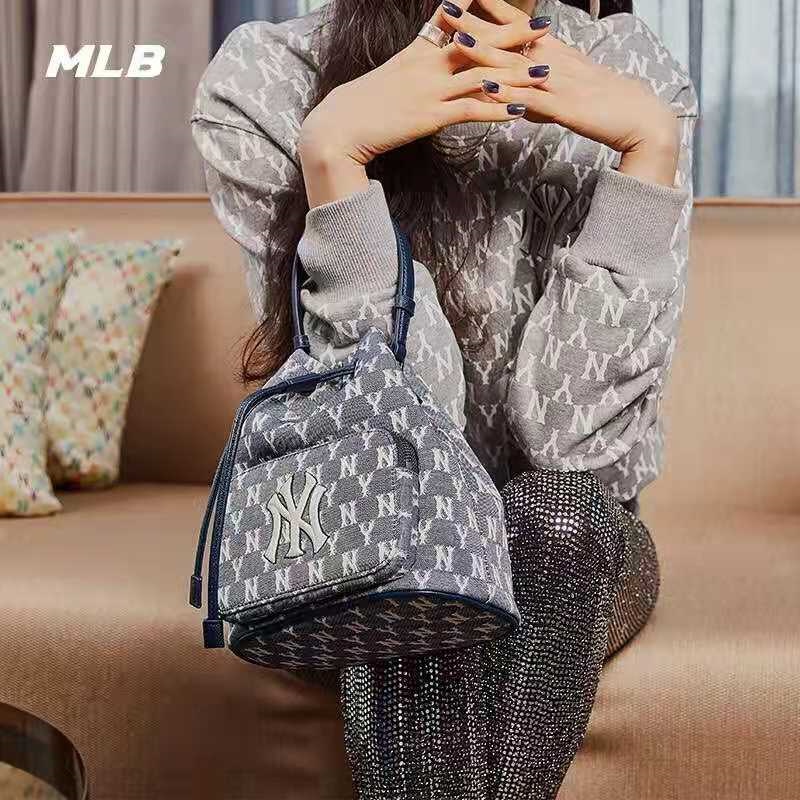 Túi xách bucket NY MLB Yankees thiết kế dây rút cá tính thời trang dành cho nữ