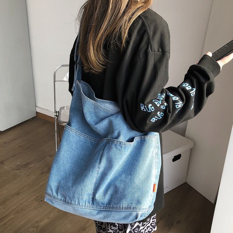 Túi jeans mang 2 kiểu vừa A4