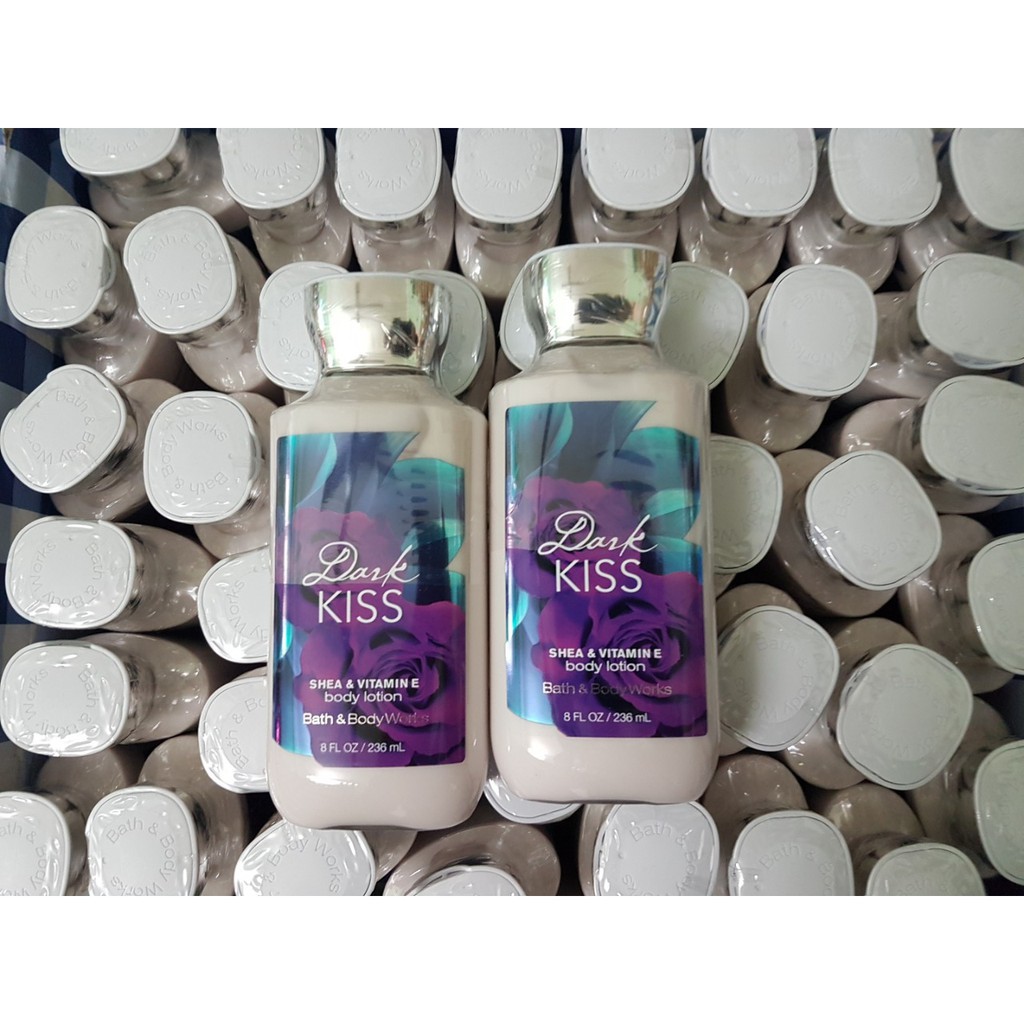 SỮA DƯỠNG THỂ BATH & BODY WORKS DARK KISS 236ML
