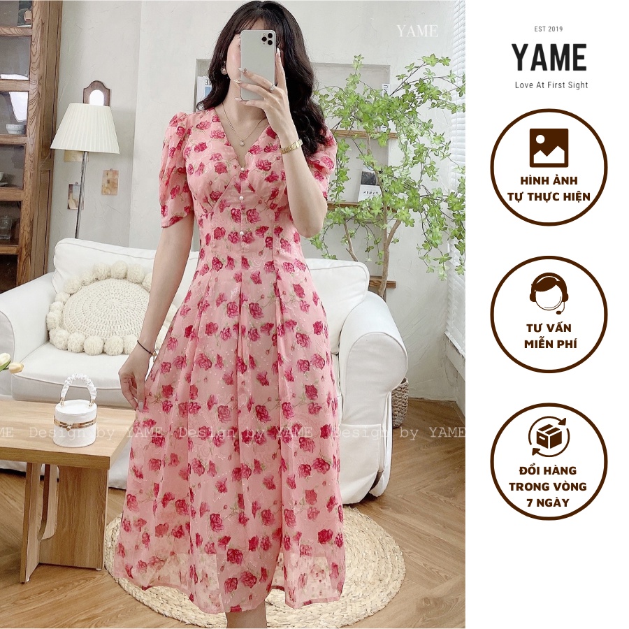 Váy đầm hoa nữ ngắn tay dáng dài cổ tim đính cúc Lamia hồng YAME