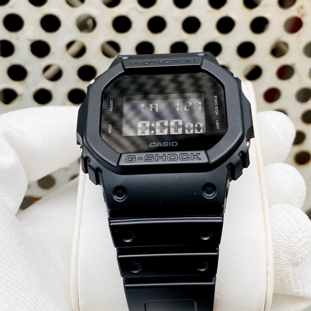 Đồng hồ nam Casio GSHOCK DW-5600BB-1CR dây cao su mặt kính chống nước hiện thị ANALOG chính hãng