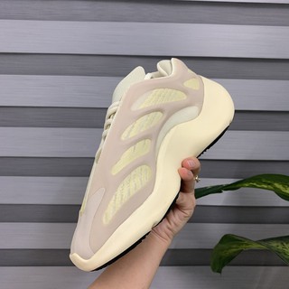 Giày Yeezy 700 V3 Hot Nam