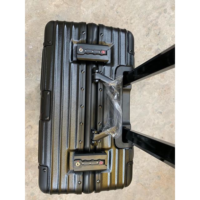 Vali kéo khóa sập ngang pilot