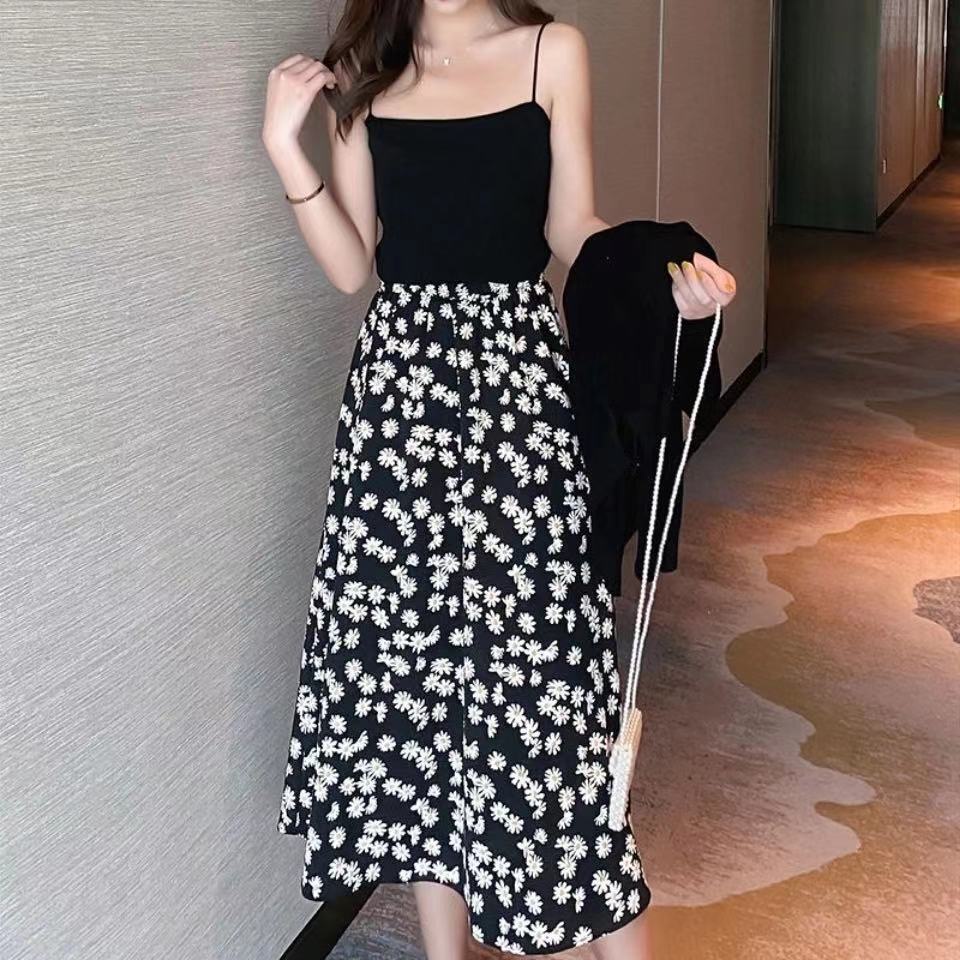 Chân Váy Voan Dài Lưng Cao Dáng Chữ A In Hoa Cúc Nhỏ Dễ Phối Đồ Thời Trang Cho Nữ    một chiếc váy nữa dài, một kích cỡ