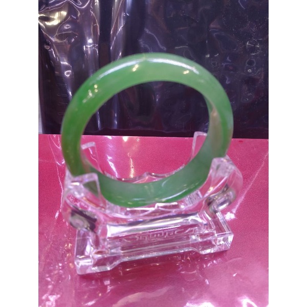 Đế trưng vòng cẩm thạch bảng lớn