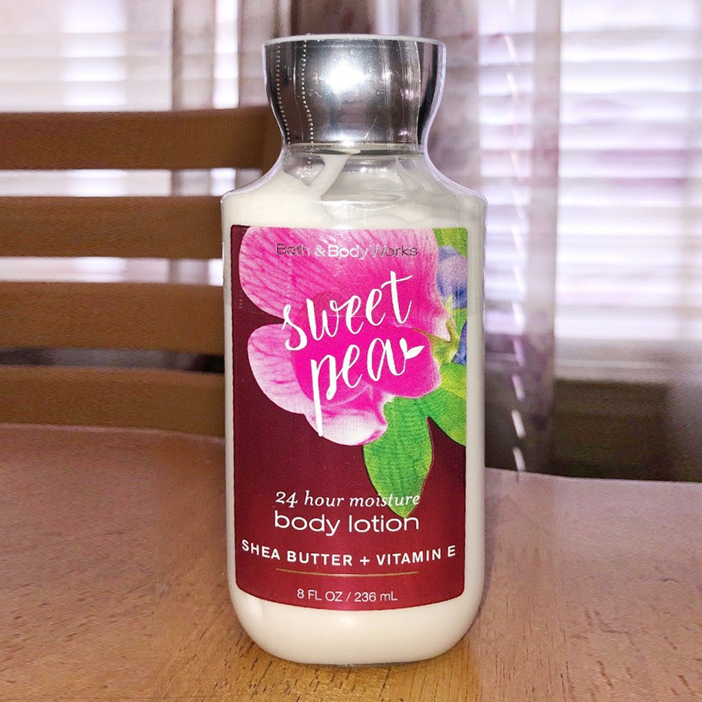 Lotion dưỡng da Bath & Body Works Sweet Pea 236ml