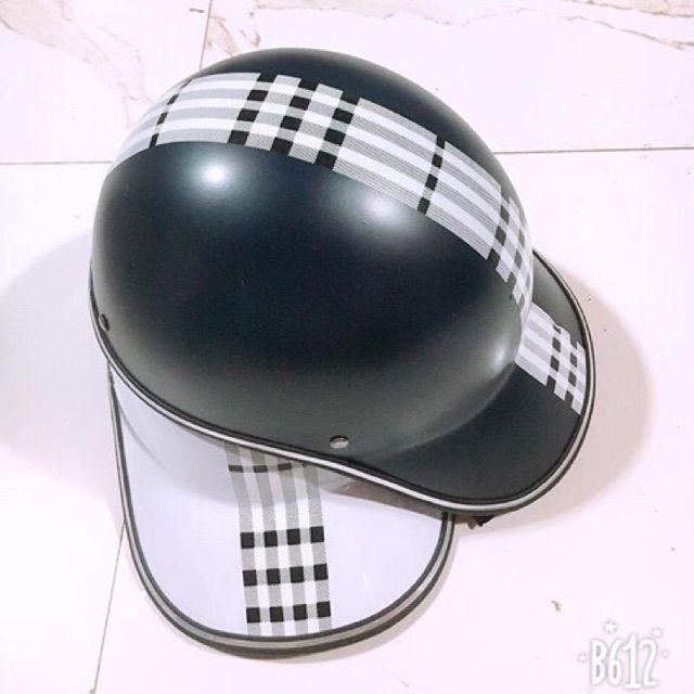 Mũ bảo hiểm siêu rẻ, mũ bảo hiểm thời trang, mũ kẻ dán