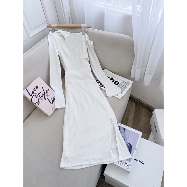 Đầm cut out xẻ tà trắng