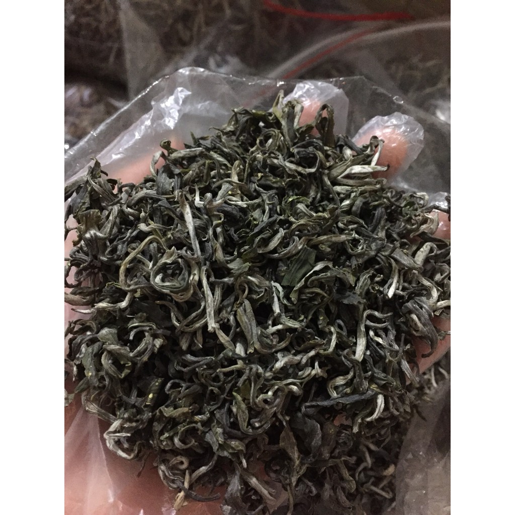 Trà shan tuyết cổ thụ Hà Giang 1 tôm 2 lá 500g