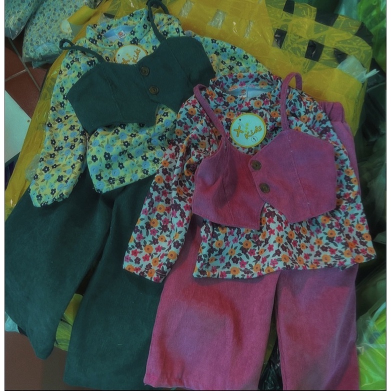 Set quần áo nhung hoa nhí cho bé gái