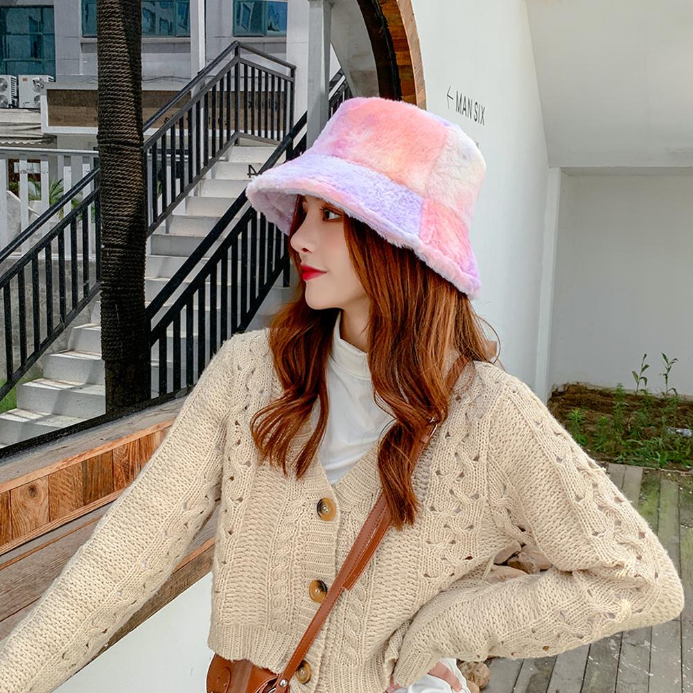 Nón Bucket Màu Nhuộm Cầu Vồng Giữ Ấm Mùa Đông Cho Nữ