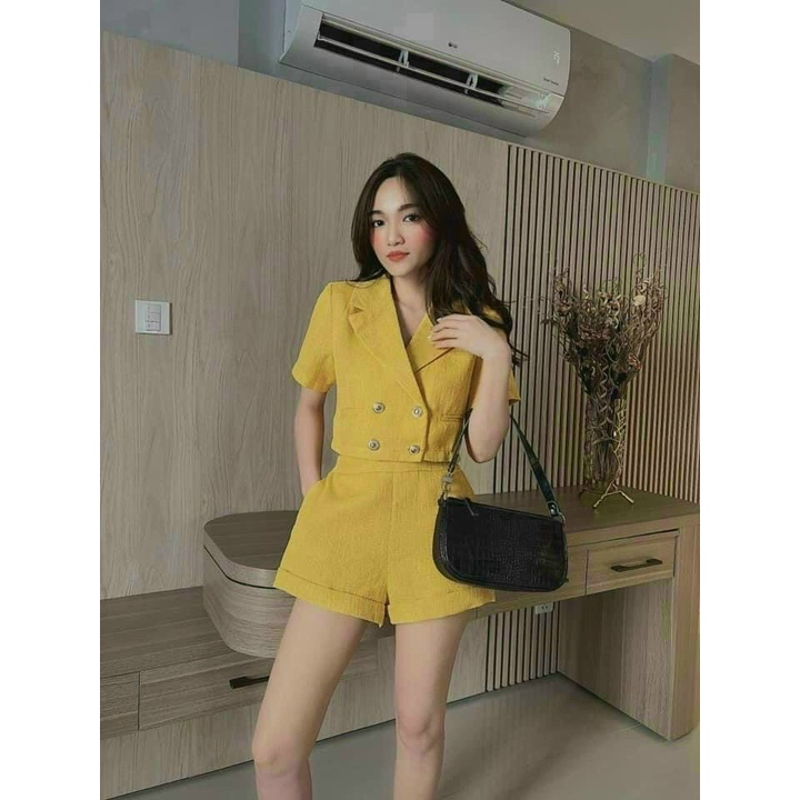 Set bộ vest đùi 2 món, set vest tuyết mưa áo đính nút quần short đùi lưng cao trẻ trung dx