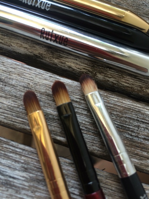 Cọ đánh môi Ruixue