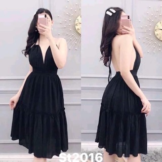 Đầm yếm cột cổ xoè hở lưng