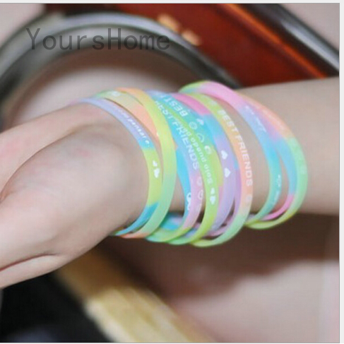 Vòng tay cao su silicon dạ quang họa tiết bảng chữ cái tiếng anh