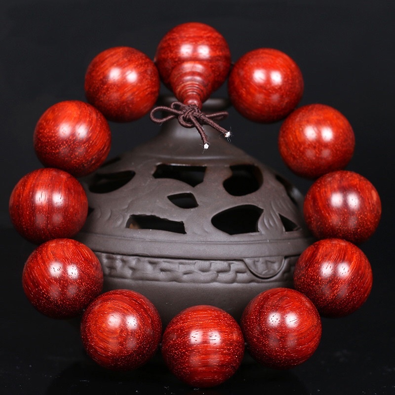 Vòng tay gỗ phong thủy