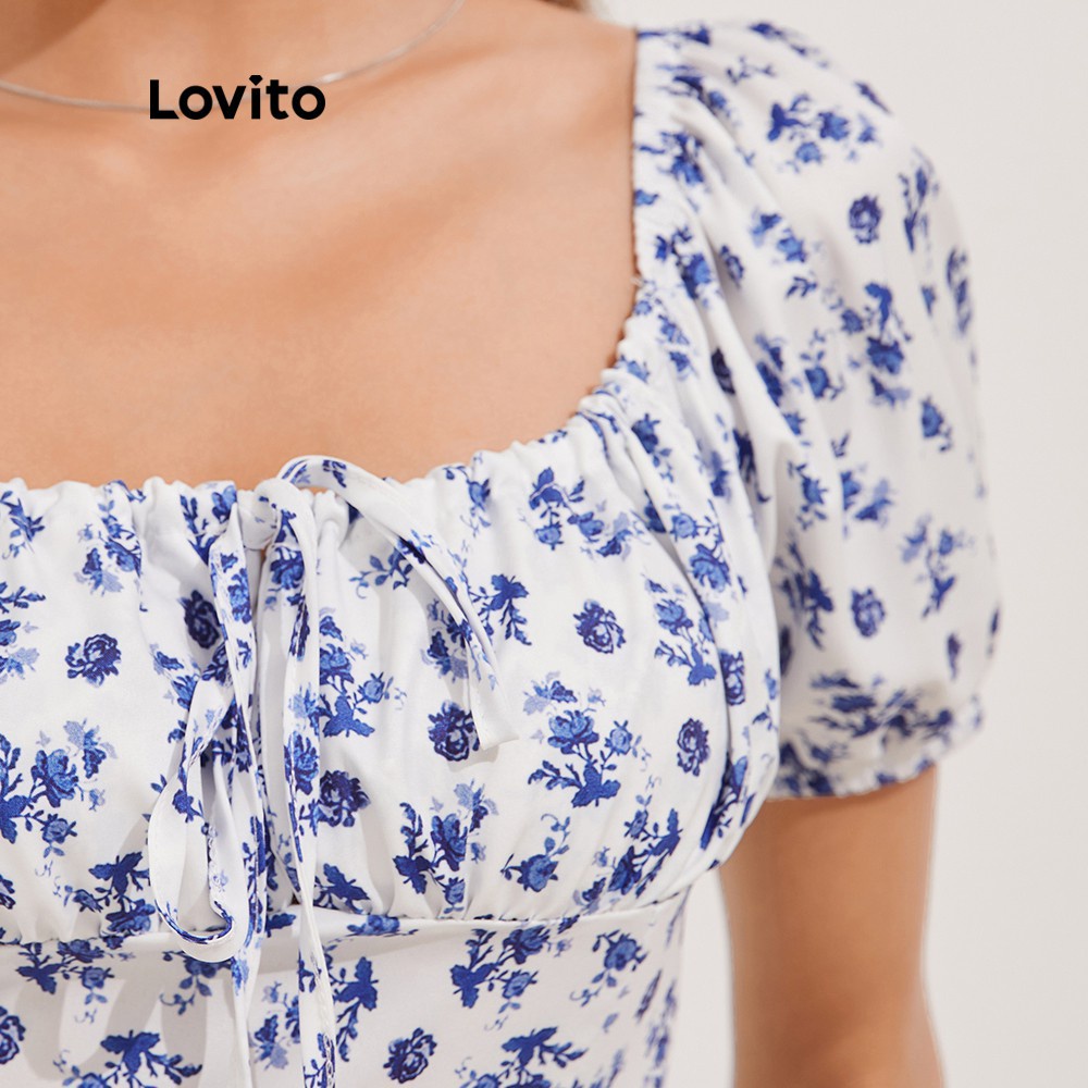 Váy Lovito họa tiết hoa phối dây buộc cổ vuông xẻ sâu kiểu dáng không đồng đều L13X002 (màu xanh lam)
