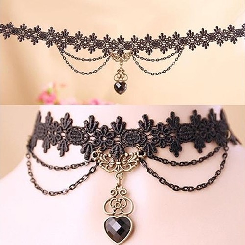 Vòng cổ Choker phối ren và mặt hình trái tim thời trang