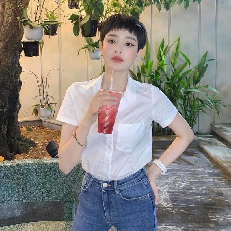 Áo sơmi trắng túi nhỏ