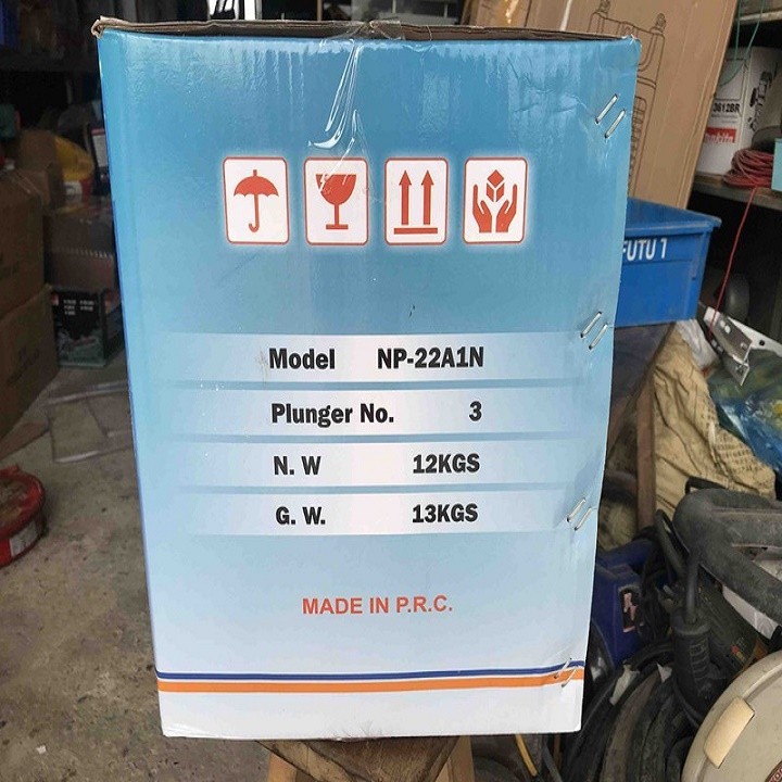 ĐẦU RỬA XE NAKAWA NK38 -Phụ kiện đi kèm : Dây hút, lọc rác, dây hồi, bộ phớt dự phòng, dụng cụ tháo lắp.