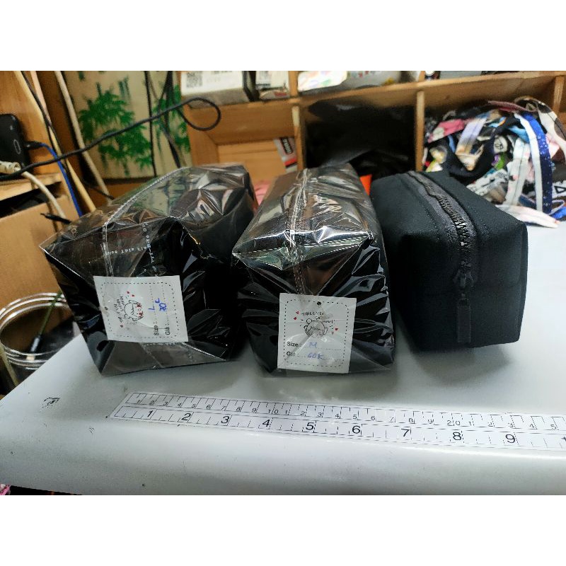 Hộp bút vải đen trơn