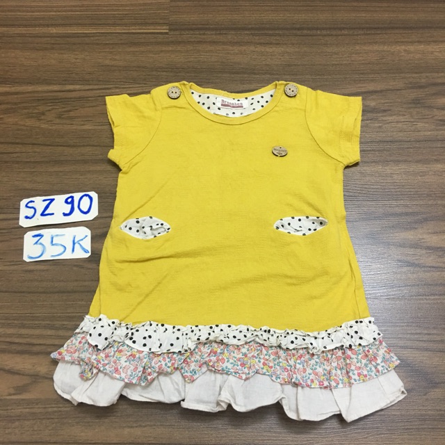 quần áo trang bé