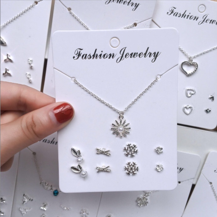 Set dây chuyền và 4 đôi bông tai phong cách Hàn Quốc siêu xinh BAG U SETDC196