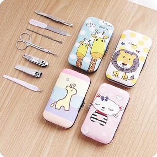 Bộ cắt móng tay 7 món họa tiết hình thú (Ngẫu nhiên)