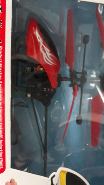 Máy bay cảm ứng tay