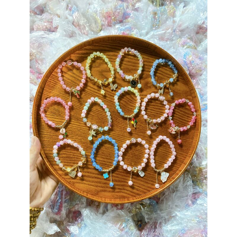 Vòng tay kèm mặt charm đáng yêu cho bé gái