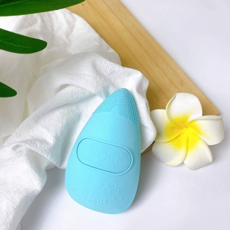 Máy Rửa Mặt Massage Làm Sạch Sâu HoMedics Blossom Honeycomb FAC-350 Công Nghệ Siêu Âm, Hút Chân Không Sạch Bụi Bẩn