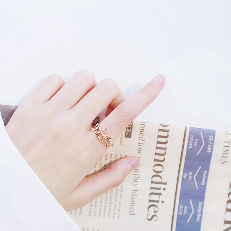 Nhẫn đeo tay phối hoa màu vàng hồng bằng zircon dành cho nữ