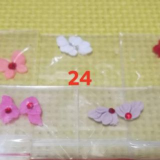 Hoa bột trang trí móng