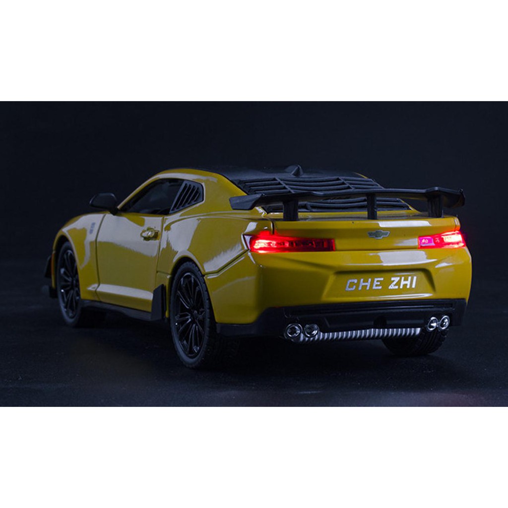 Mô hình xe ô tô Chevrolet CAMARO 2020 1:24