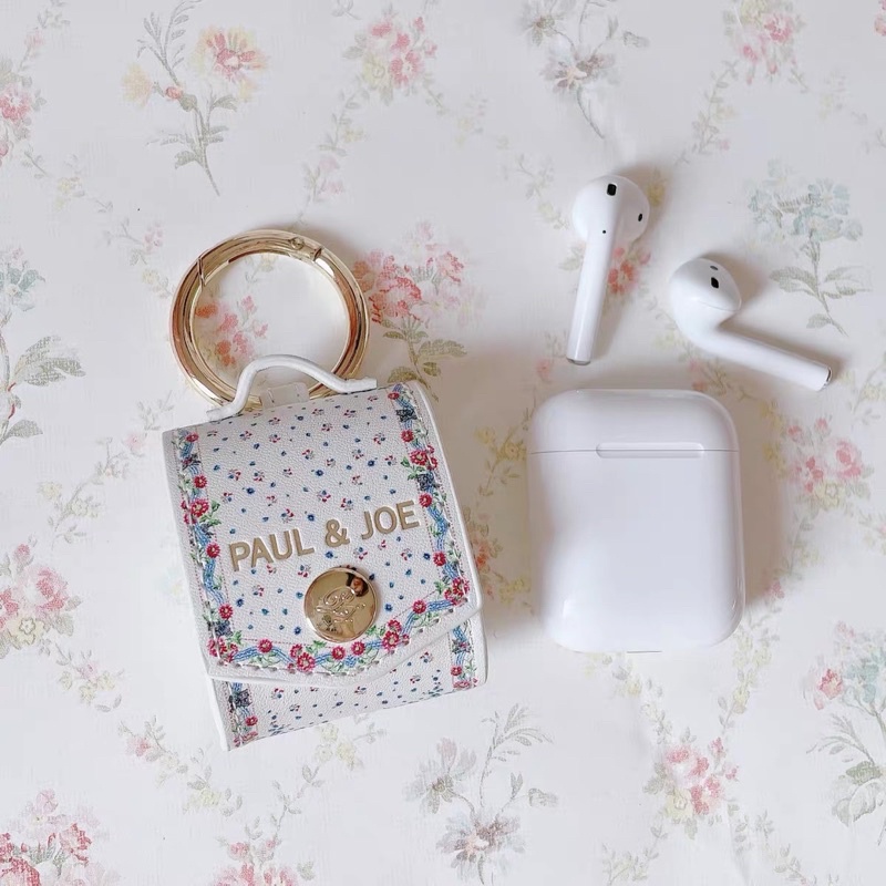 CASE ĐỰNG AIRPODS 1/2 AIRPODS PRO PAUL&JOE CÓ IRING MÓC VÀO TÚI XÁCH