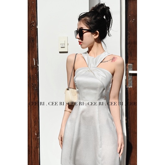 Váy trắng form dài cao cấp