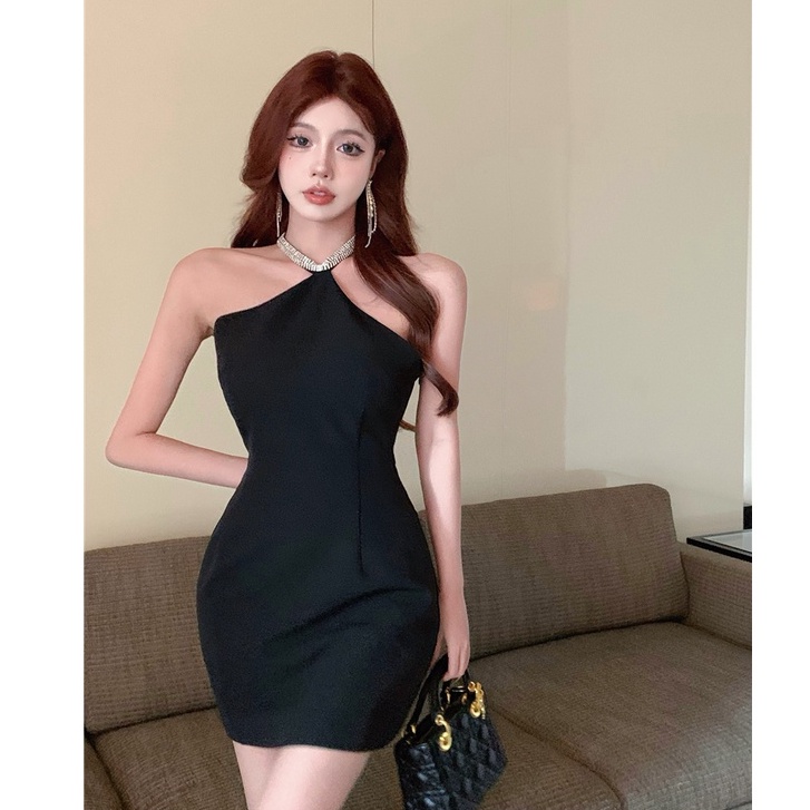 Đầm Đen Hở Lưng Đính Đá Phong Cách Hepburn Dành Cho Nữ