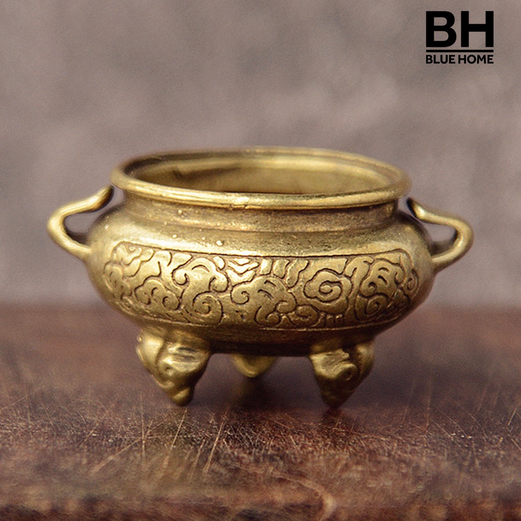 Lư hương đồng thau hình hoa sen trang trí bàn thờ