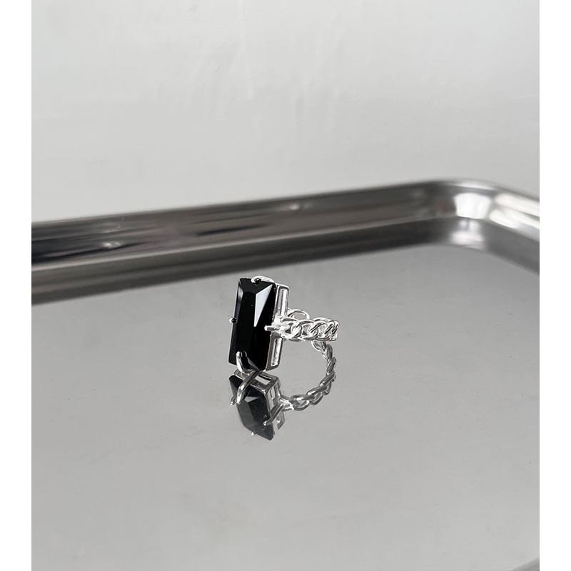 Nhẫn Pha Lê Đen Thiết Kế Sang Trọng Có Thể Điều Chỉnh Được