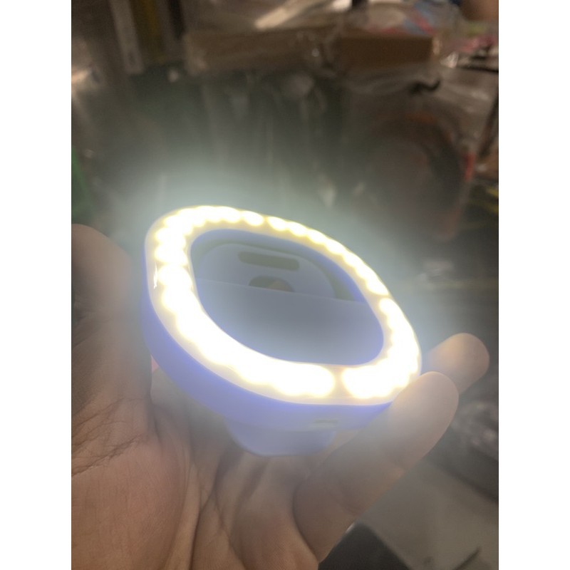 Đèn led kẹp hỗ trợ chụp hình hàng công ty phukien60a | WebRaoVat - webraovat.net.vn