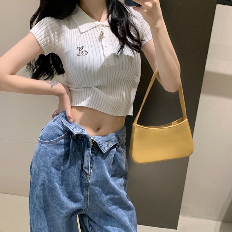 Áo Thun Tay Ngắn Dáng Ôm Thêu Họa Tiết Dễ Thương Phong Cách Hồng Kông