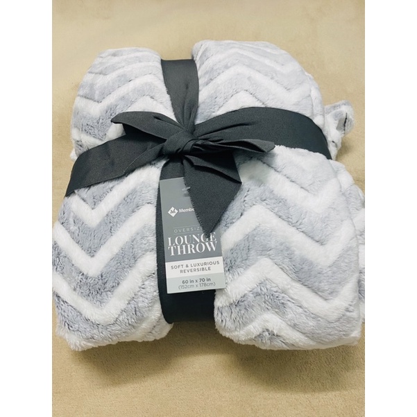- Chăn mền Member’s Mark Lounge Throw